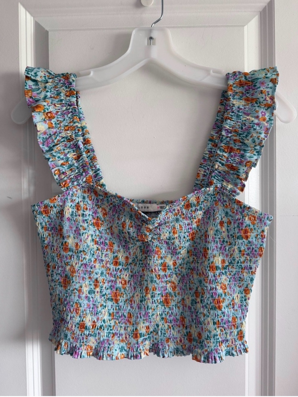 BUNDLE of 4 size Med Crop Tops - Picture 5 of 5